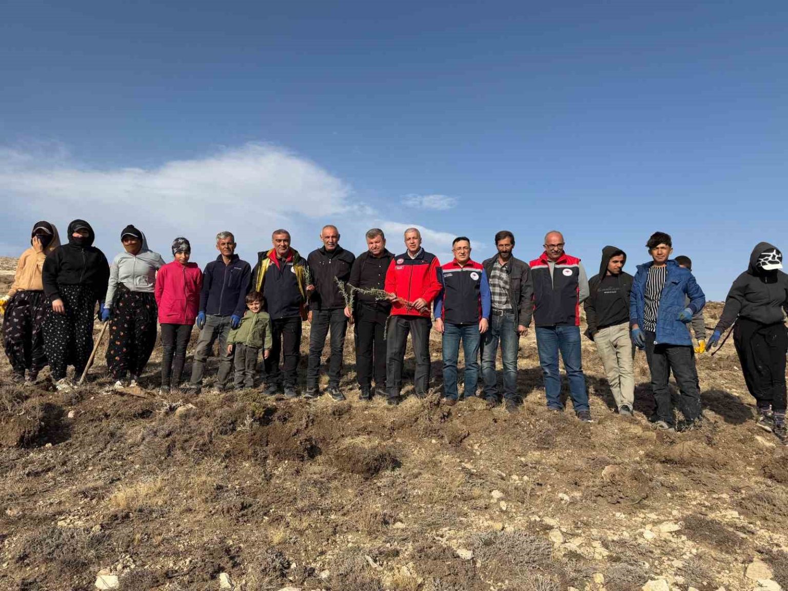 sivasta-meralar-on-binlerce-tuz-calisi-ile-yeserecek