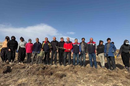 sivasta-meralar-on-binlerce-tuz-calisi-ile-yeserecek