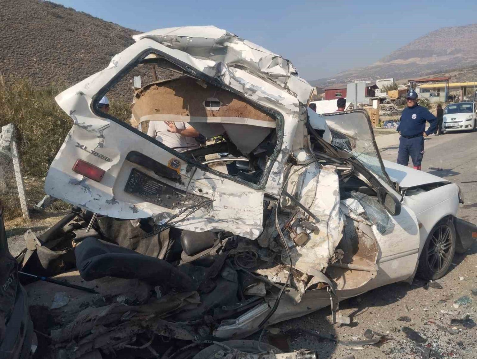 tir-isikta-bekleyen-5-araci-bicti