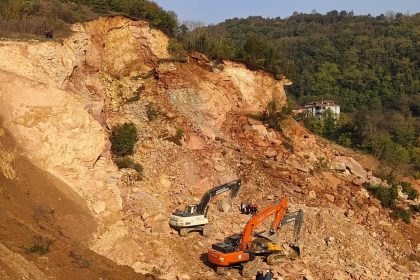 75-yasindaki-isci-6-gundur-enkaz-altinda