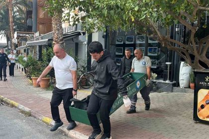 alanyada-rus-uyruklu-kadin-otel-odasinda-olu-bulundu