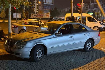 aracina-binerken-silahli-saldiriya-ugradi-1-olu