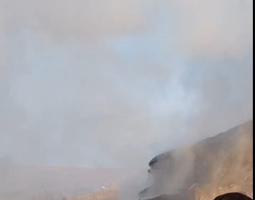 ardahanda-korkutan-yangin-2-traktor-ve-ekipmanlar-kul-oldu