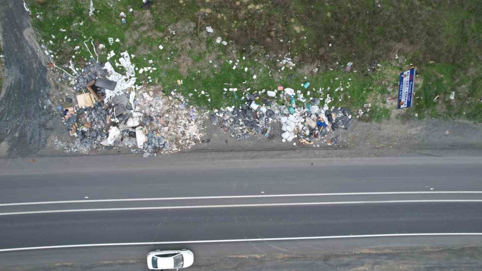 arnavutkoyde-ana-cadde-dokum-alanina-donustu