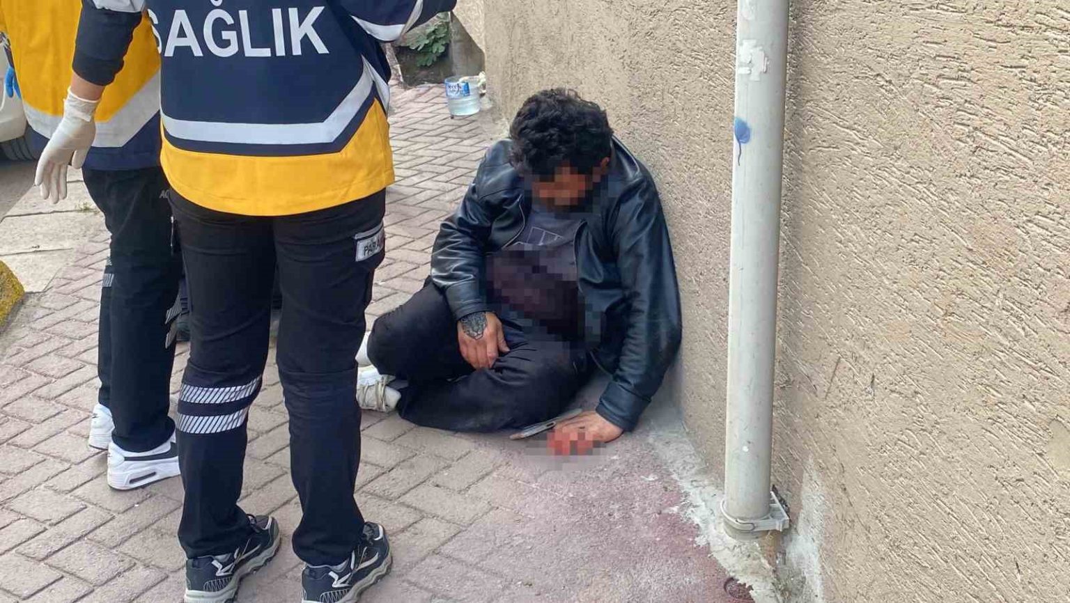 bicakla-yaralanip-112yi-arayan-sahis-benim-icin-zahmet-etmeyin