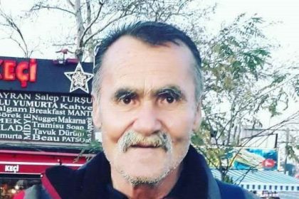 bisikleti-ile-yolun-karsisina-gecmekte-olan-yasli-adama-otomobil-carpti-1-olu