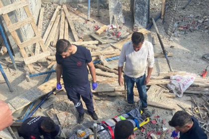 bodrum-katina-dusen-isci-yaralandi