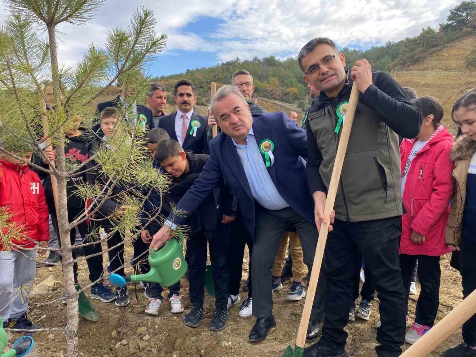 bozuyukte-yesil-vatanin-yeni-fertleri-toprakla-bulustu