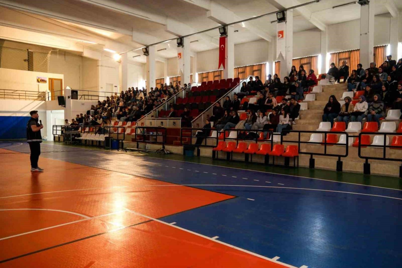 bseude-en-iyi-narkotik-polisi-anne-projesi-egitimi-duzenlendi