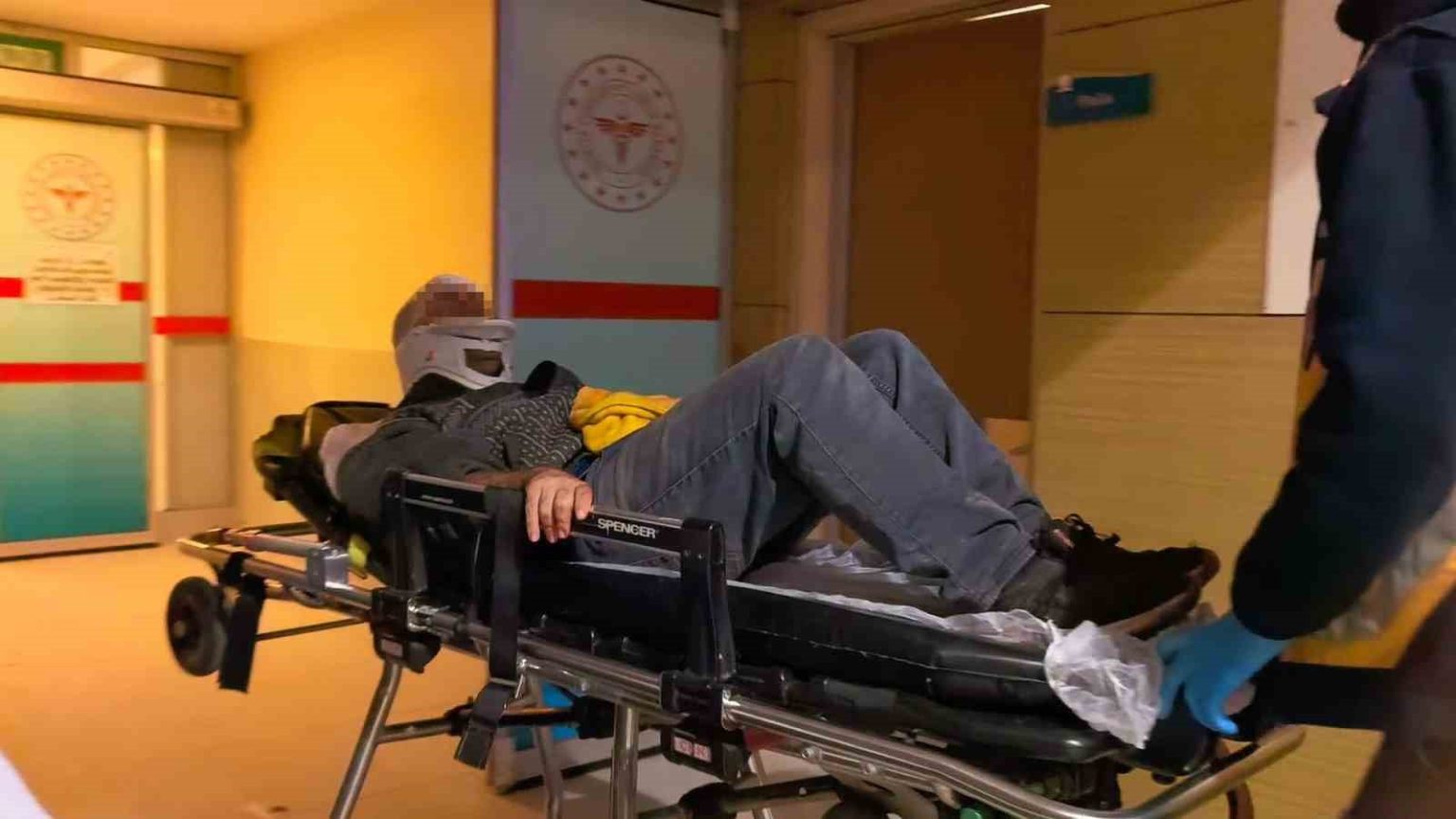 bursada-otomobilin-carptigi-yaya-agir-yaralandi