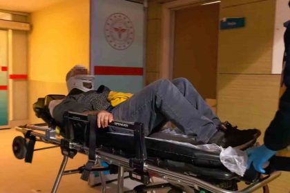 bursada-otomobilin-carptigi-yaya-agir-yaralandi