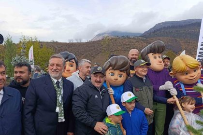 bursada-yanan-ormanlar-milli-agaclandirma-gununde-yeniden-yeseriyor