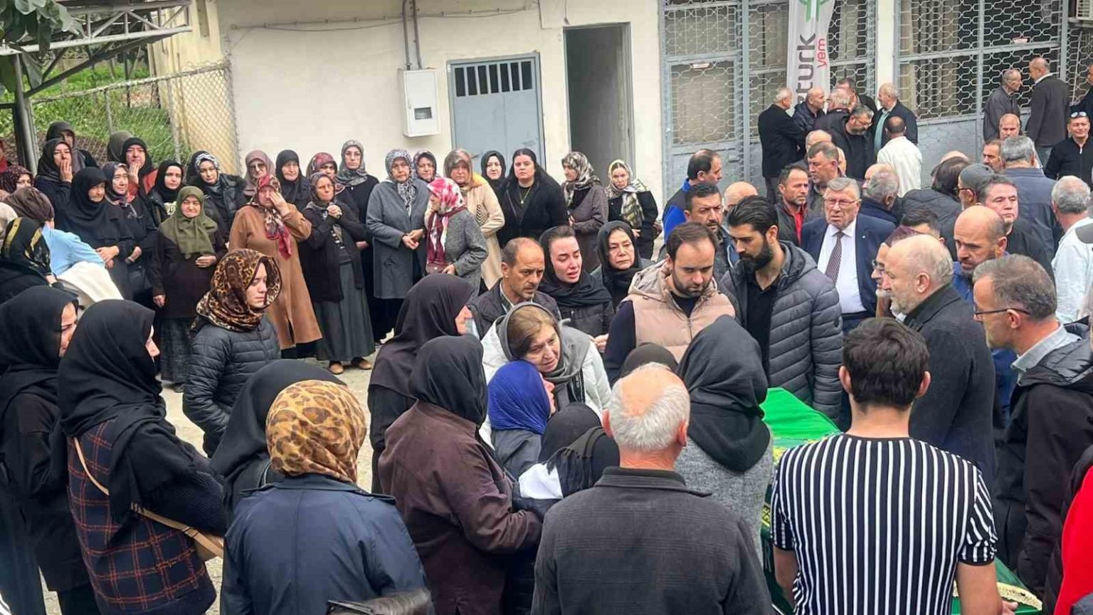 dogum-gununde-kansere-yenildi