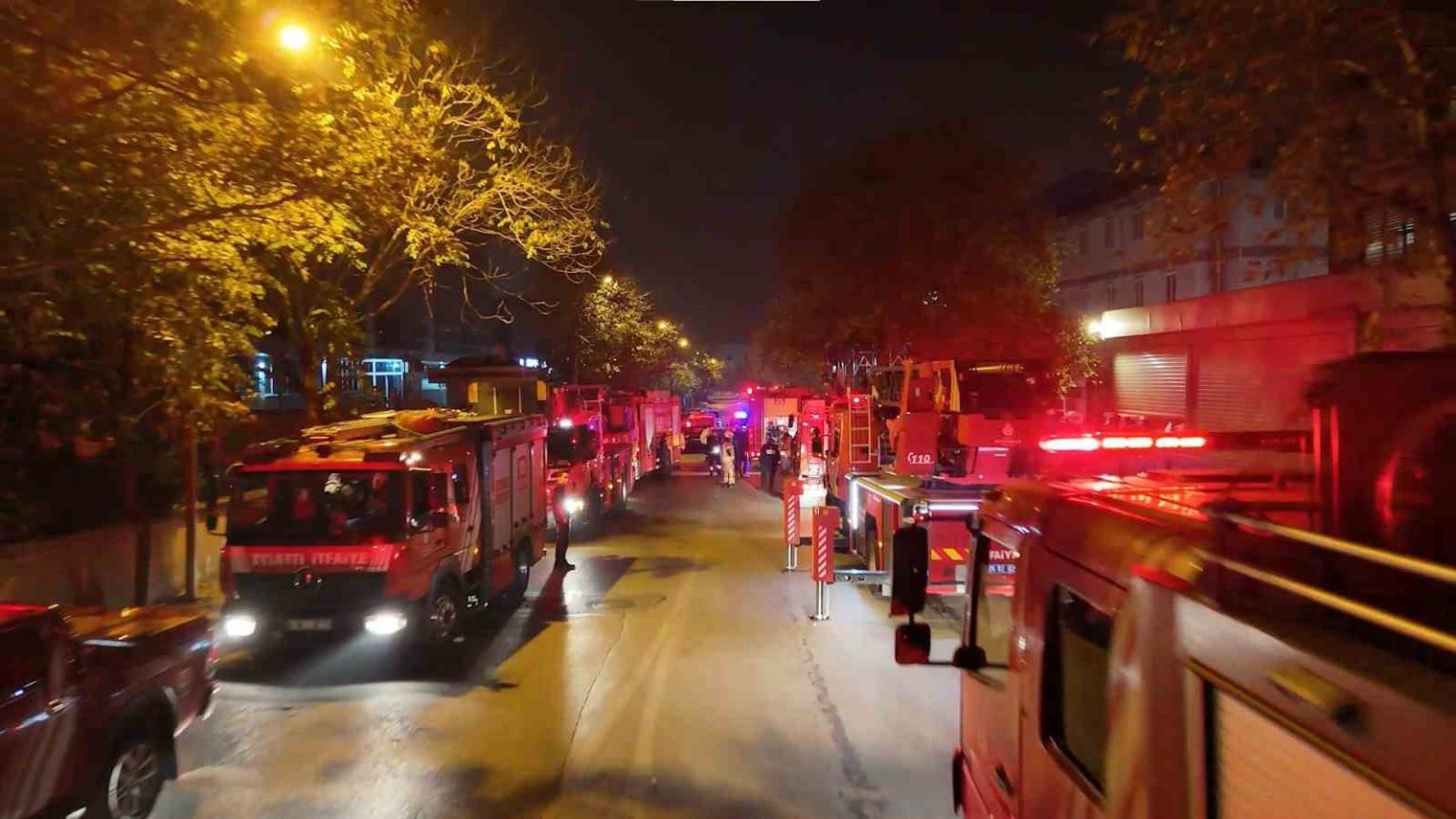 dudullu-osbde-elektronik-fabrikasinda-korkutan-yangin