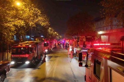 dudullu-osbde-elektronik-fabrikasinda-korkutan-yangin