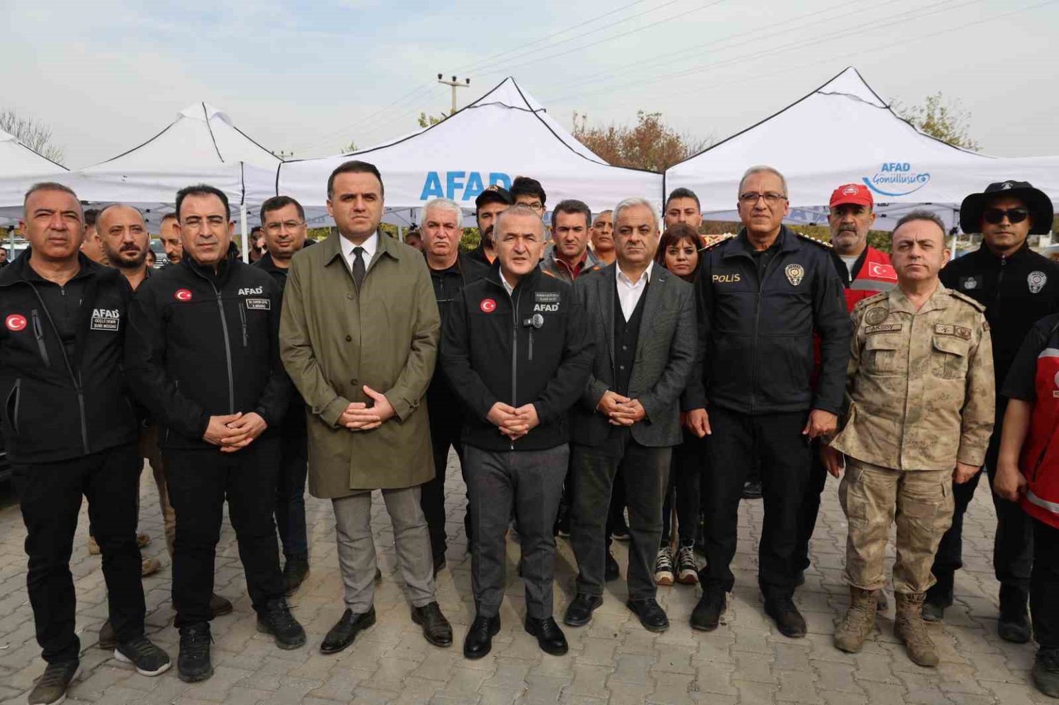 elazig-valisi-hatipoglu-calismalarimiz-cocugumuz-bulununcaya-kadar-devam-edecek