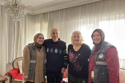 engelleri-sevgiyle-astilar-65-yillik-evlilik-sakarya-buyuksehirle-kutlandi