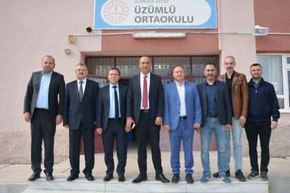 gediz-halk-egitimi-merkezinden-ihtiyac-sahibi-ogrencilere-el-emegi-kis-destegi