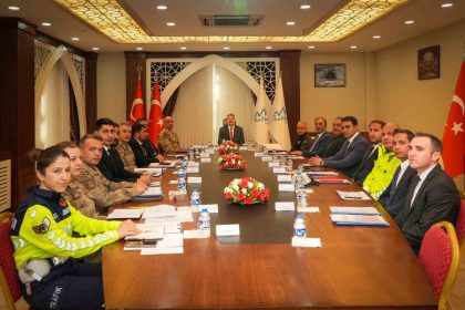 hakkaride-asayis-toplantisi-duzenlendi