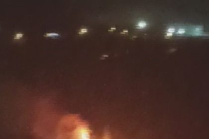 hatayda-yildirimin-dustugu-agaclik-alanda-yangin-cikti