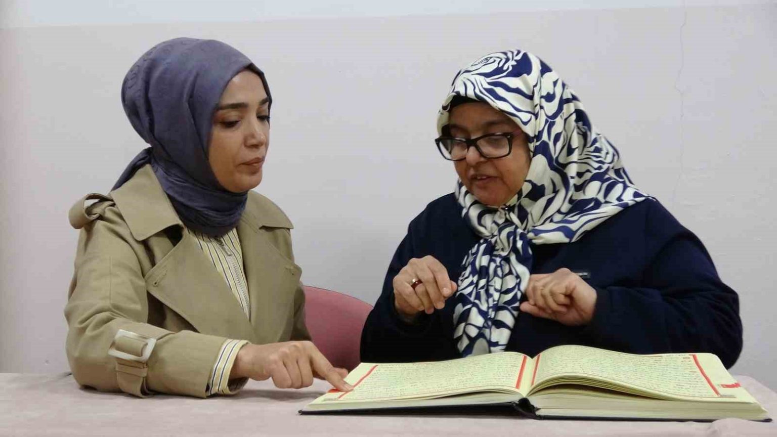 isitme-engelli-kadin-kuran-i-kerimi-bir-ayda-ogrendi