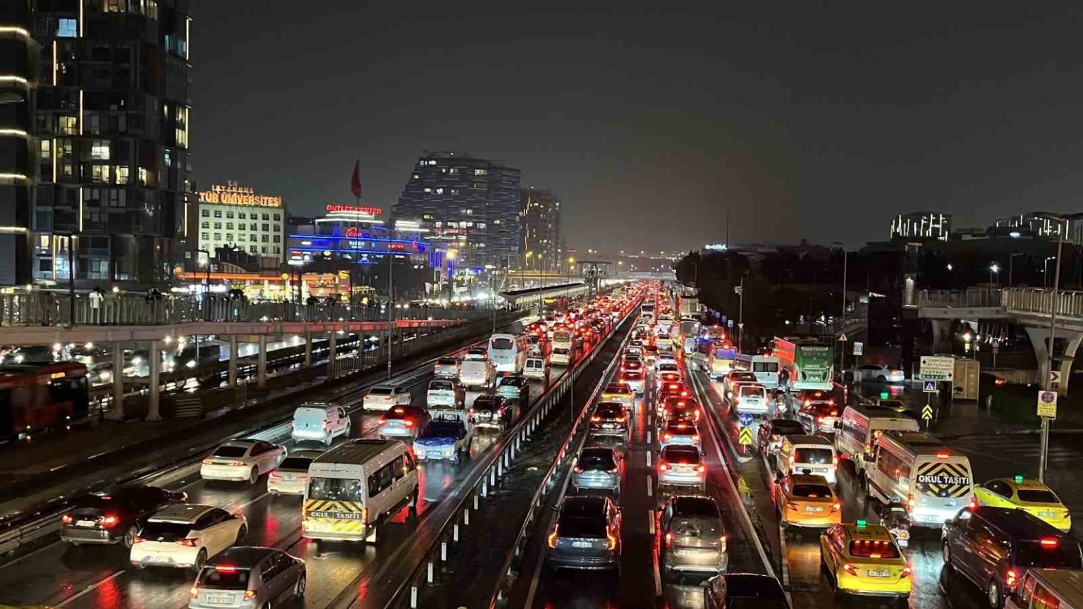 istanbulda-trafik-yogunlugu-yuzde-89a-ulasti