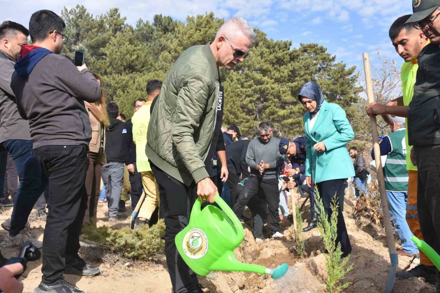 karamanda-milli-agaclandirma-gununde-5-bin-fidan-toprakla-bulusturuldu