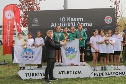 kayserili-atletler-baskentte-4-madalya-kazandi