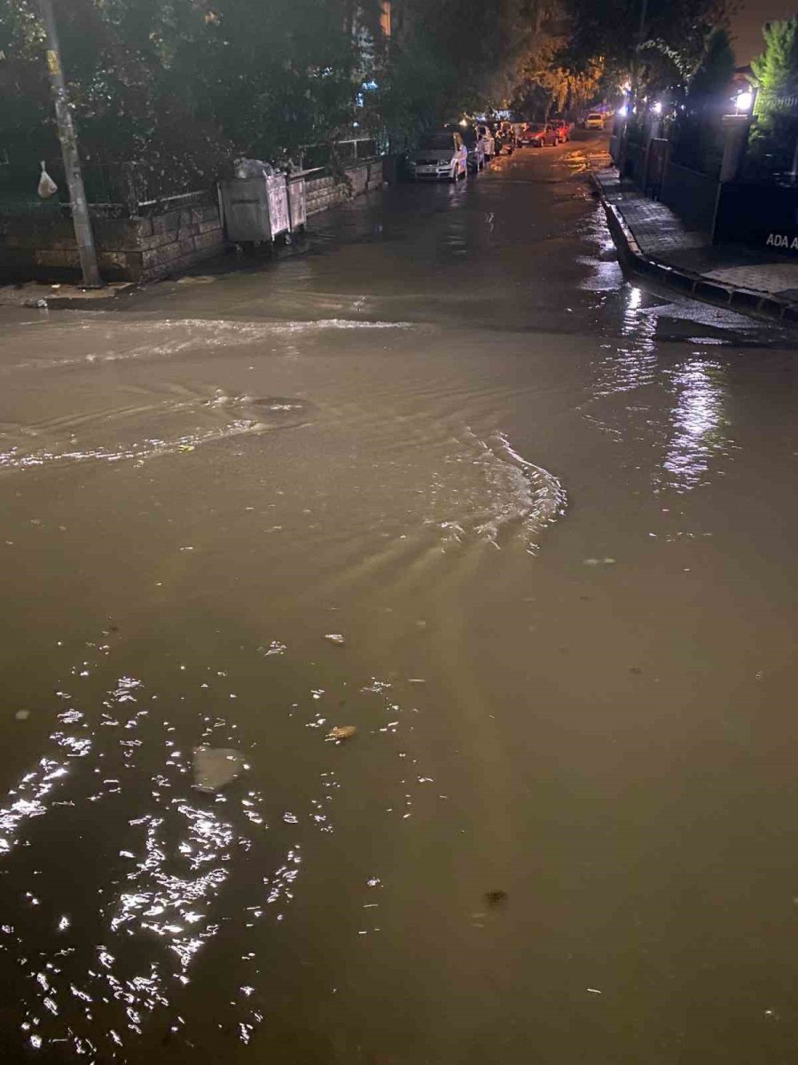 maltepede-yollar-gole-dondu