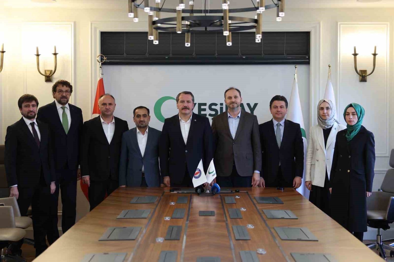 memur-sen-ile-yesilay-arasinda-bagimlilikla-mucadele-protokolu-imzalandi-kapasitemizi-birlestirecegiz