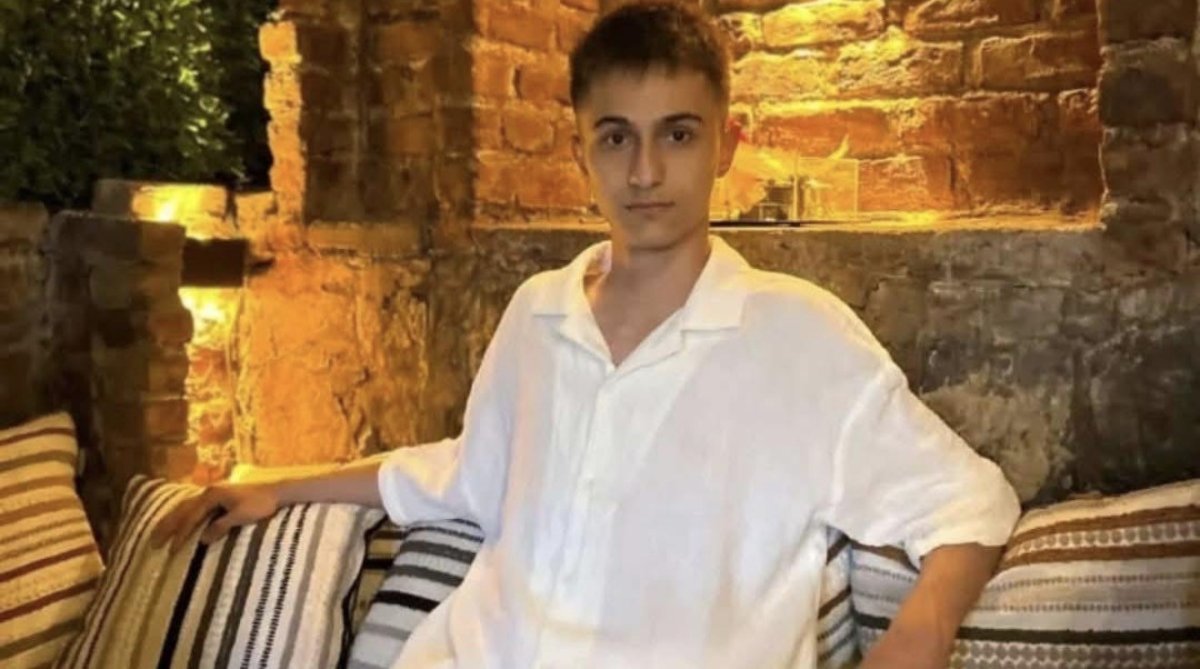 motosiklet-kazasinda-hayatini-kaybeden-19-yasindaki-genc-topraga-verildi