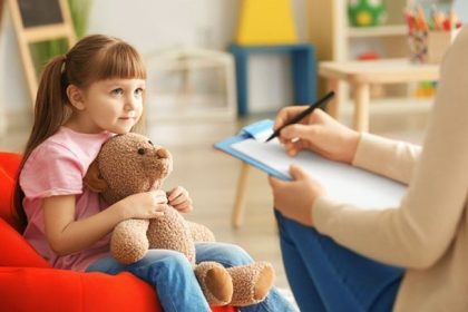 pes-pese-depremler-sonrasi-ebeveynlere-onemli-uyarilar