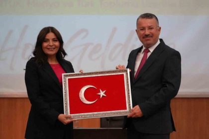 rtuk-uyesi-gucer-kbu-kursude-konustu-medya-toplumun-kimligini-sekillendiriyor