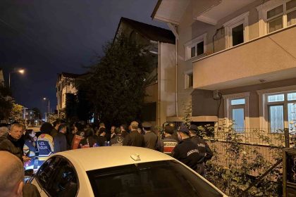 sakaryali-sehidin-baba-ocagina-turk-bayragi-asildi