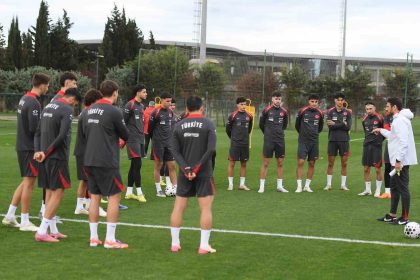 umit-milli-takim-ukrayna-ve-litvanya-maclarinin-hazirliklarina-devam-etti