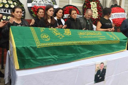 veteriner-hekimler-odasi-baskani-kose-icin-adanada-toren-duzenlendi