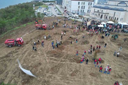 yalovada-fidanlar-toprakla-bulusturuldu