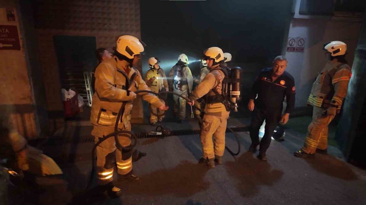 yanik-kokusu-gelmesi-uzerine-yapilan-ihbar-muhtemel-bir-faciayi-onledi