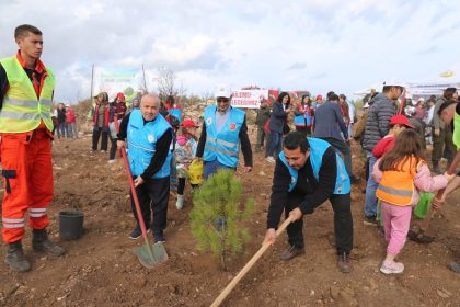 yataganda-fidanlar-gelecege-nefes-oldu