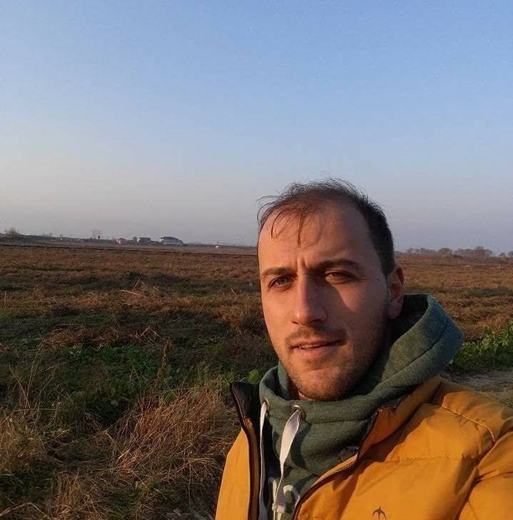 3-cocuk-babasi-adam-hali-sahada-kalbine-yenildi