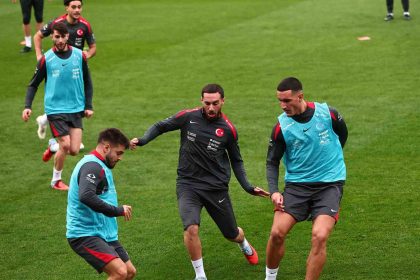 a-milli-futbol-takiminda-bulgaristan-mesaisi-suruyor