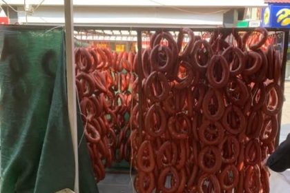 agrida-etiketsiz-urunlere-gecit-yok-415-kilo-sucuk-ele-gecirildi