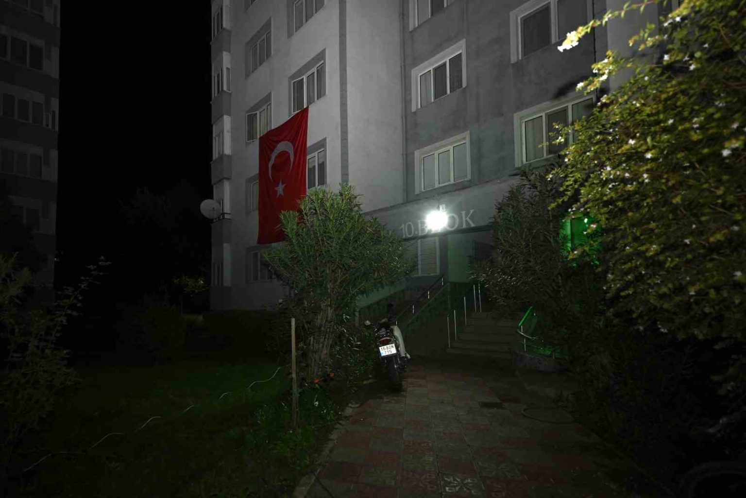 ak-parti-sehit-ailesini-ziyaret-etti