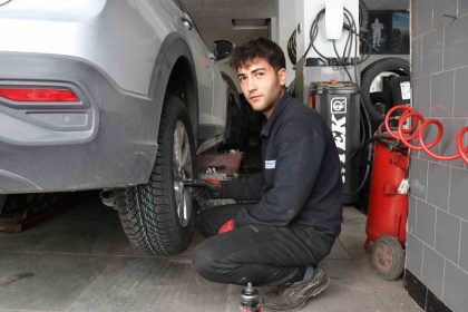 arac-sahiplerine-uyari-geldi-yazlik-lastikler-7-derecenin-altinda-tehlike-olusturuyor