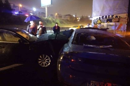 atasehirde-zincirleme-trafik-kazasi-6-yarali