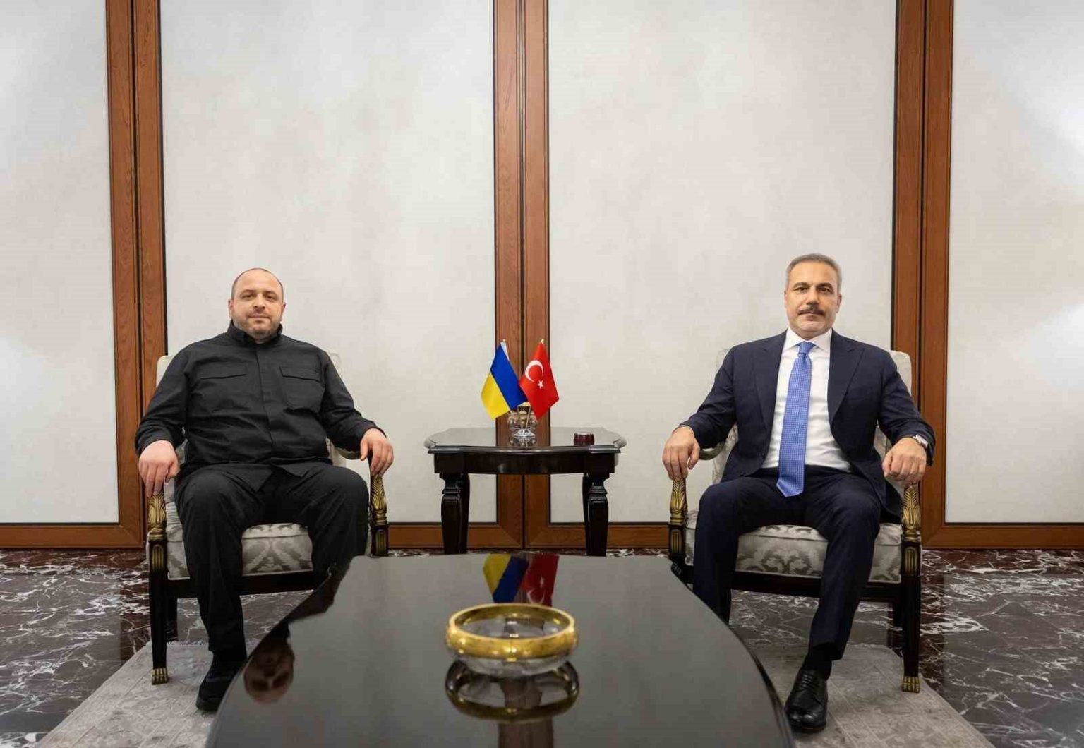 bakan-fidan-ukrayna-milli-guvenlik-ve-savunma-konseyi-sekreteri-ile-bir-araya-geldi