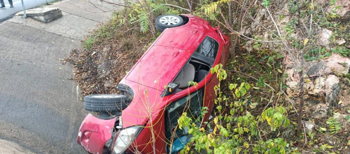 bilecikte-takla-atan-otomobil-yan-yatti-3-yarali