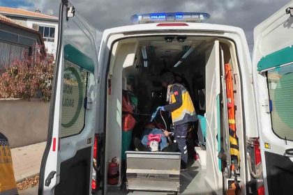 bisikletiyle-seyir-halindeyken-epilepsi-nobeti-gecirdi