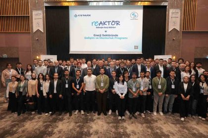 cengiz-enerji-elektrik-elektronik-muhendisligi-ogrencileriyle-bir-araya-geldi