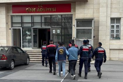 cinedeki-hirsizlik-olayi-suphelileri-yakalandi-14-gozalti